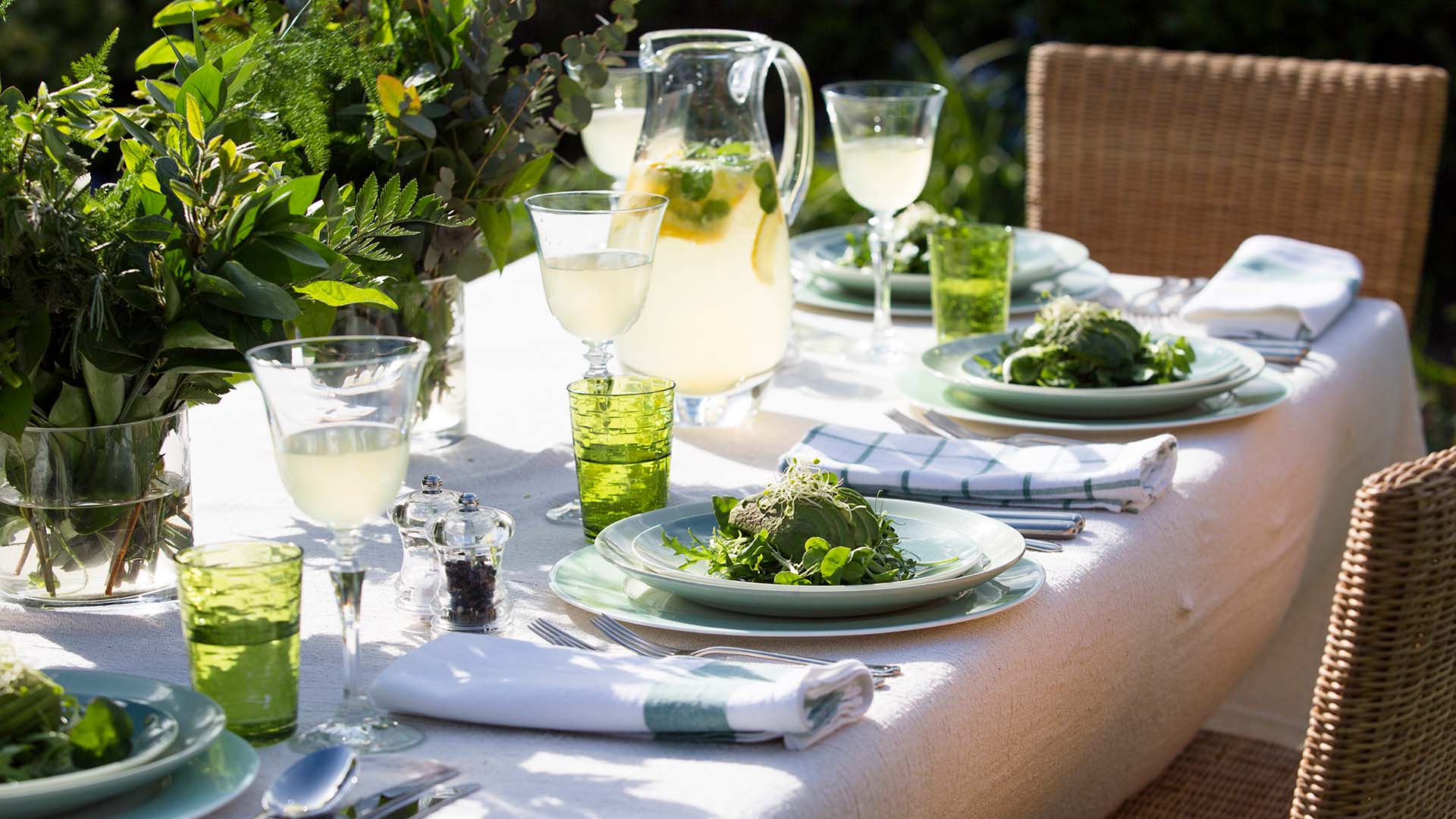 Outdoor lunch created by private lunch caterer